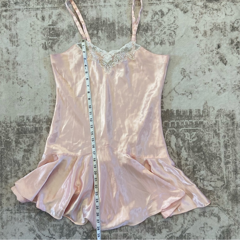 Vintage Victoria’s Secret Gold Label Pink Lace Trim Satin Nightgown Sz L - Picture 8 of 9